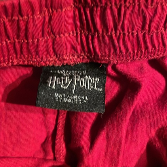 Gryffindor shorts - Picture 3 of 3